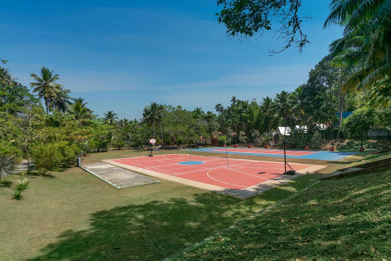 Estuary Sarovar Premiere Poovar Island Dış mekan fotoğraf