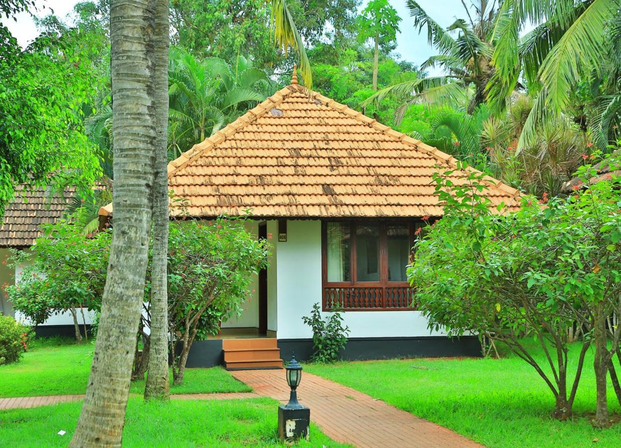 Estuary Sarovar Premiere Poovar Island Dış mekan fotoğraf