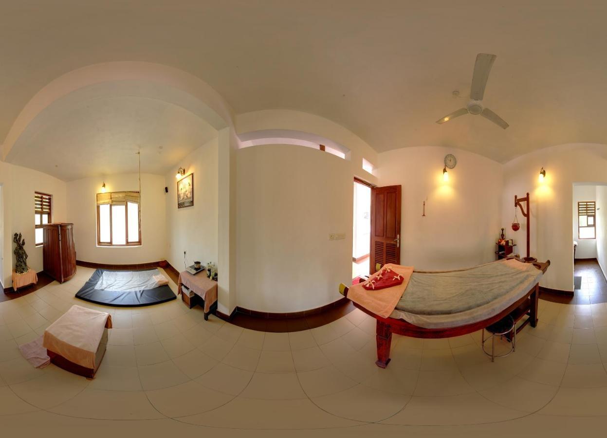 Estuary Sarovar Premiere Poovar Island Dış mekan fotoğraf