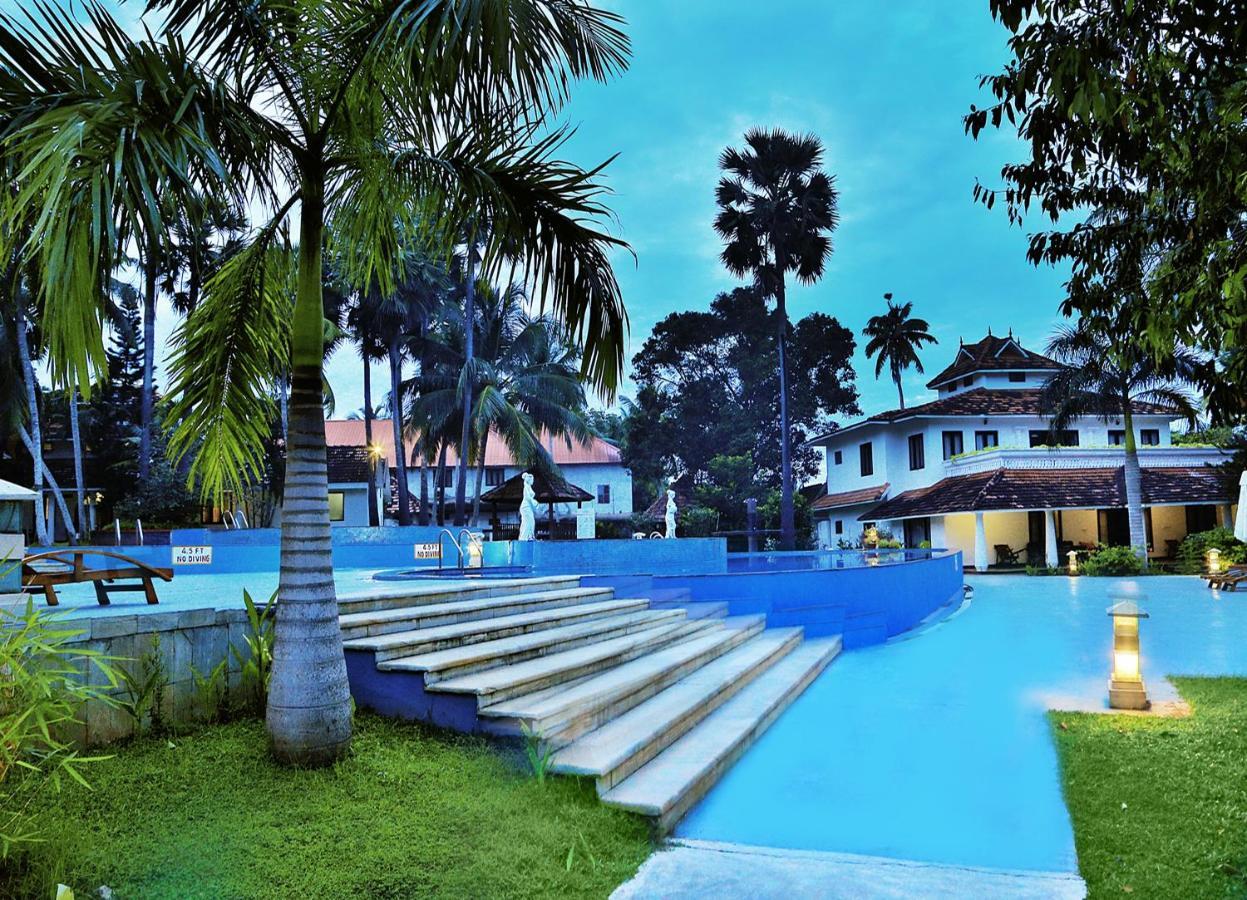 Estuary Sarovar Premiere Poovar Island Dış mekan fotoğraf