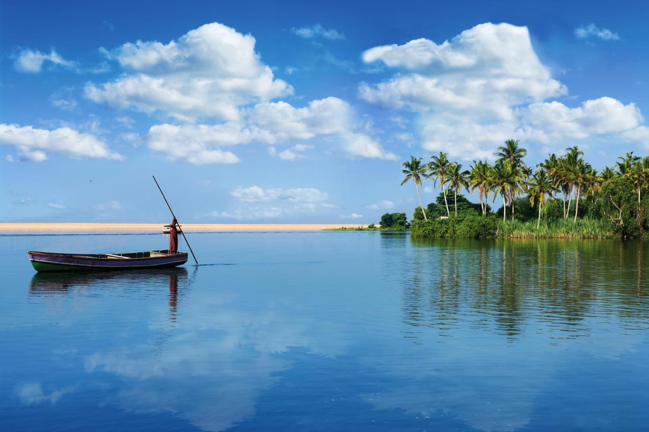 Estuary Sarovar Premiere Poovar Island Dış mekan fotoğraf