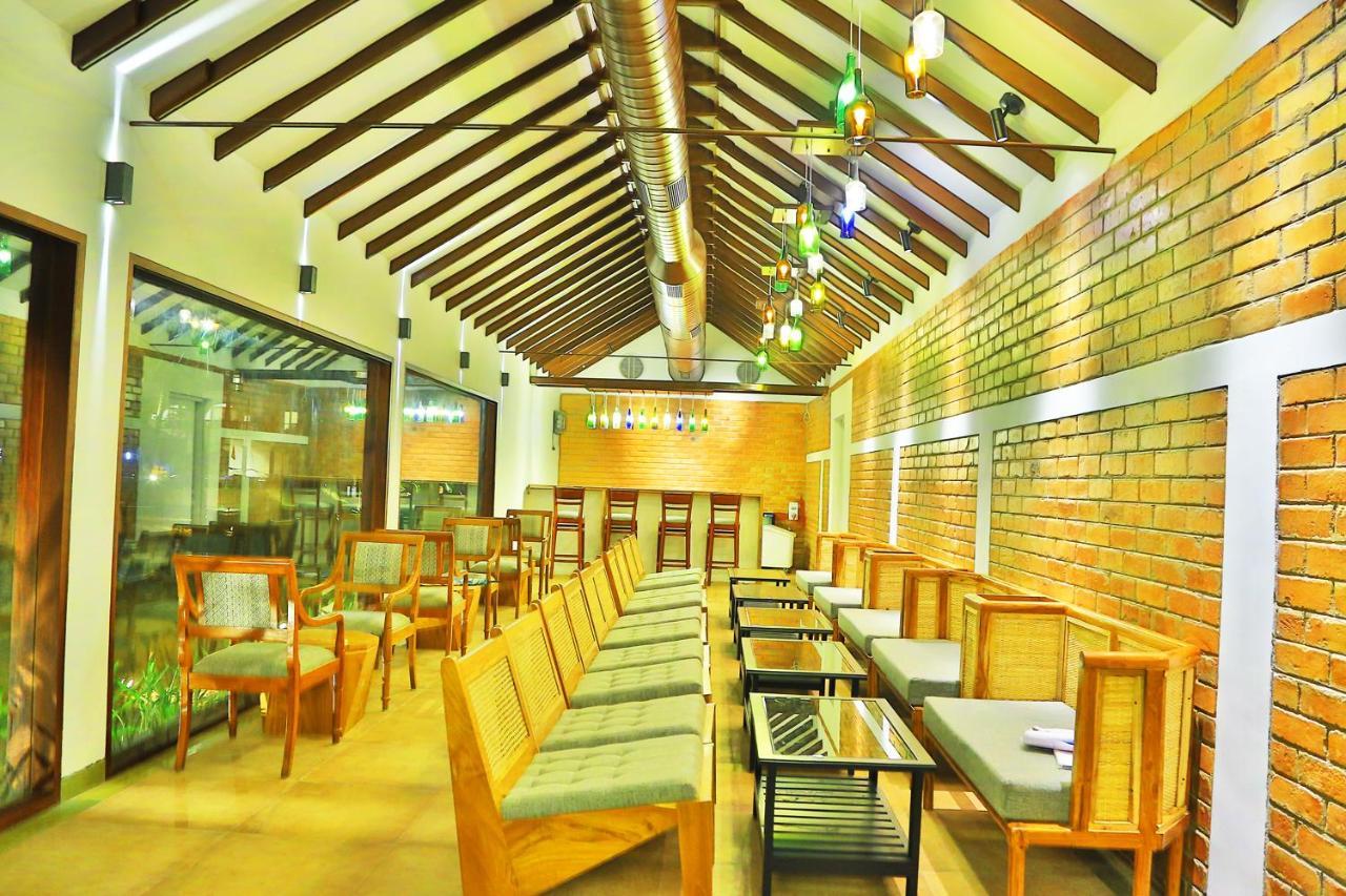 Estuary Sarovar Premiere Poovar Island Dış mekan fotoğraf
